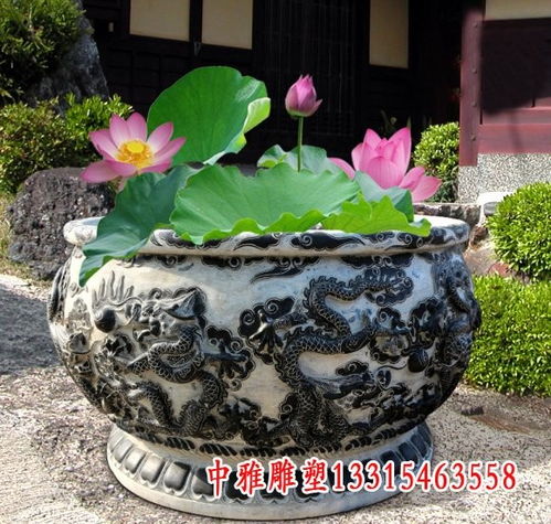青石花盆雕塑 淮安花崗巖雕塑花盆生產(chǎn)廠(chǎng)家的專(zhuān)業(yè)廣告設(shè)計(jì)解析